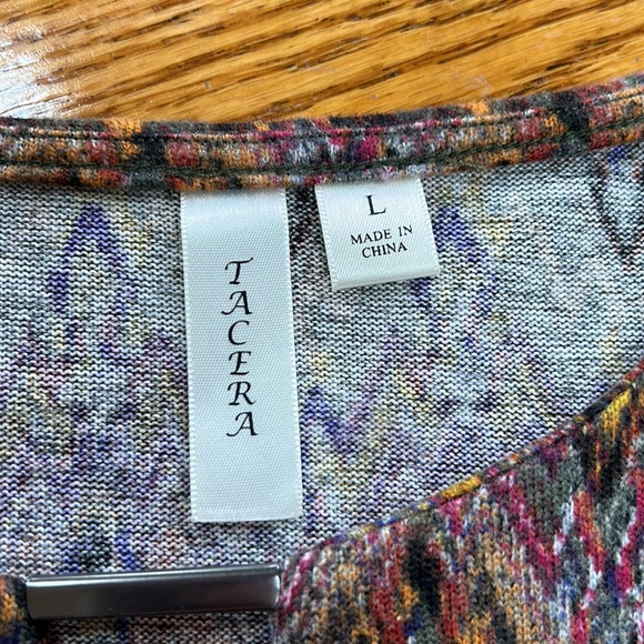 Tacera bell sleeve shift dress.  Size Large.  Green, gold, purple. Fall colors. - Picture 2 of 12